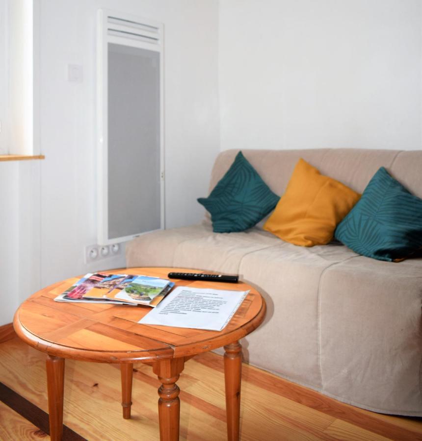 Studio Sympa Avec Petit Dejeuner Entre Canal Et Loire Roanne Kültér fotó